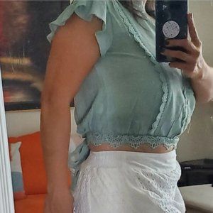 Blouse with lace and tie back